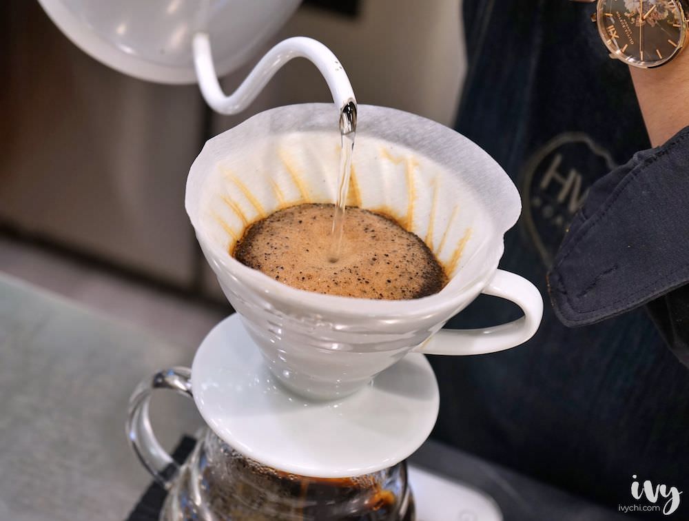 HWC黑沃咖啡|台中手沖咖啡店推薦，台中珍奶節雙冠王精品拿鐵，還有特別的咖啡問診服務喲！
