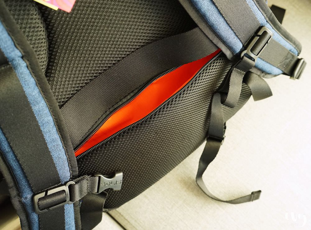 【分享】筆電背包推薦指南：SOLIS大容量防撥水後背包，兼具高CP值、防護性、方便性！