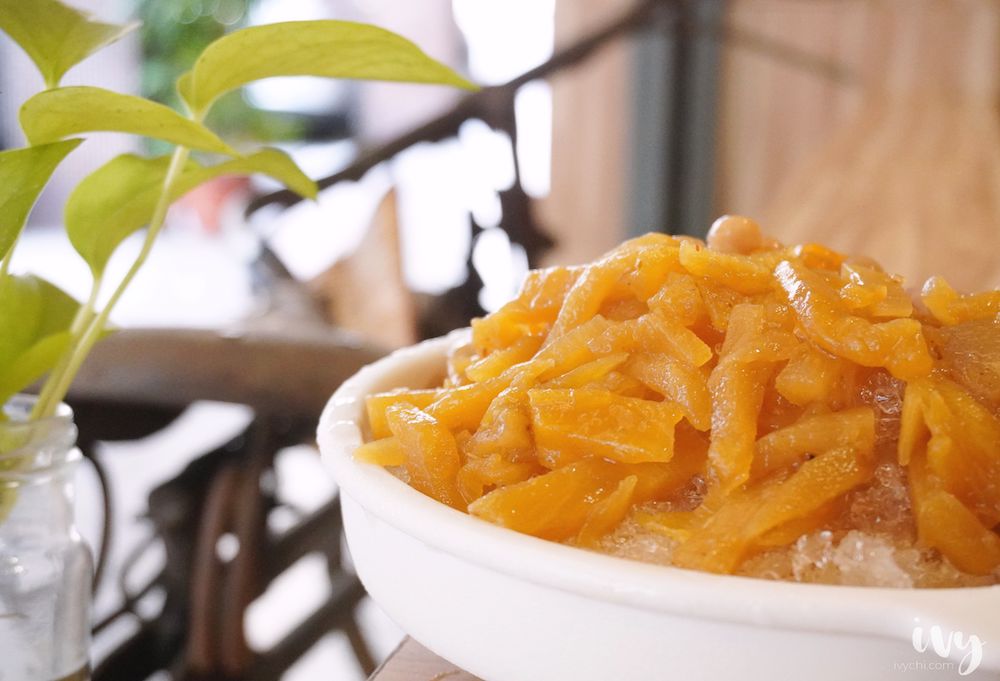 豆腐伯 |永興街古早味甜點，台中唯一柴燒熬煮2.5小時以上的豆花豆漿，竟只要銅板價！