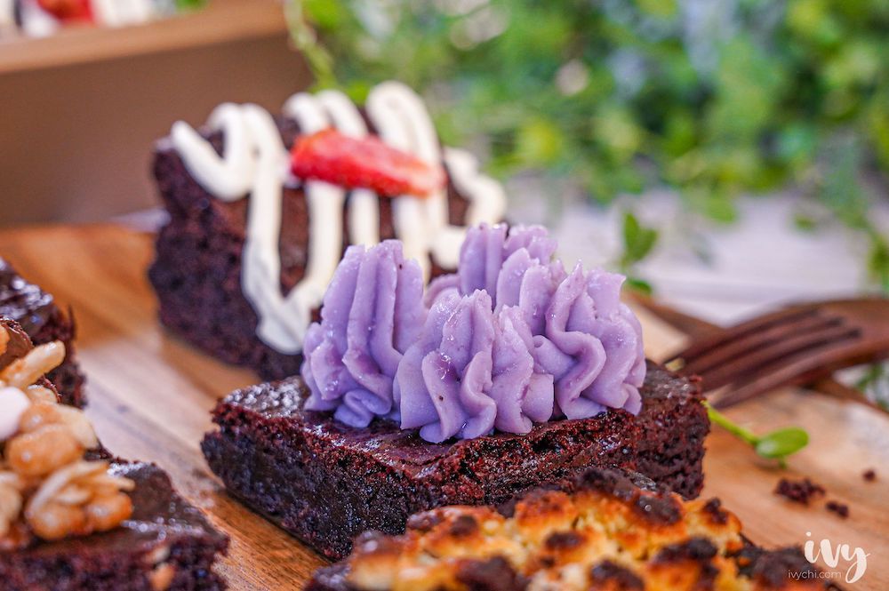 胖學堂 |台南彌月蛋糕推薦，竟隱身於善化田野間，脆皮軟心布朗尼蛋糕一次吃六個！