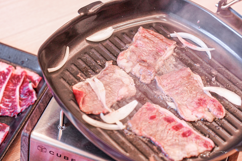 瓦庫燒肉 WOW COOL |台中外帶燒肉禮盒只要7折，爽嗑7款高級牛肉，還有冷凍宅配優惠哦～