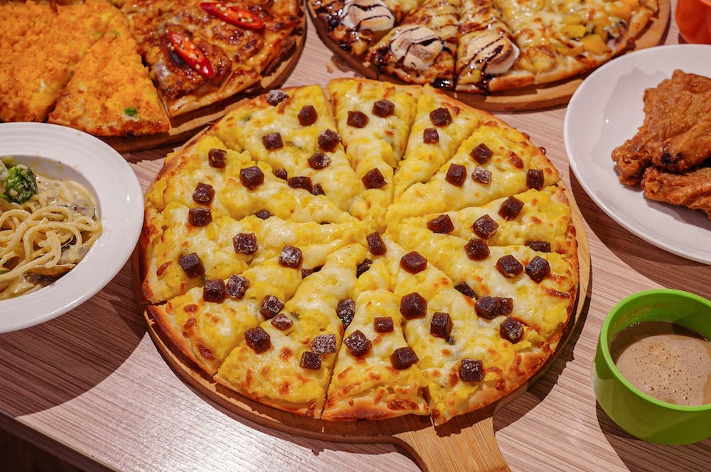 喬e歐爸爸新時代店 |台中吃到飽推薦，只要339元起就能吃到多種手工披薩、炸雞，還有饕客才懂的隱藏版披薩！