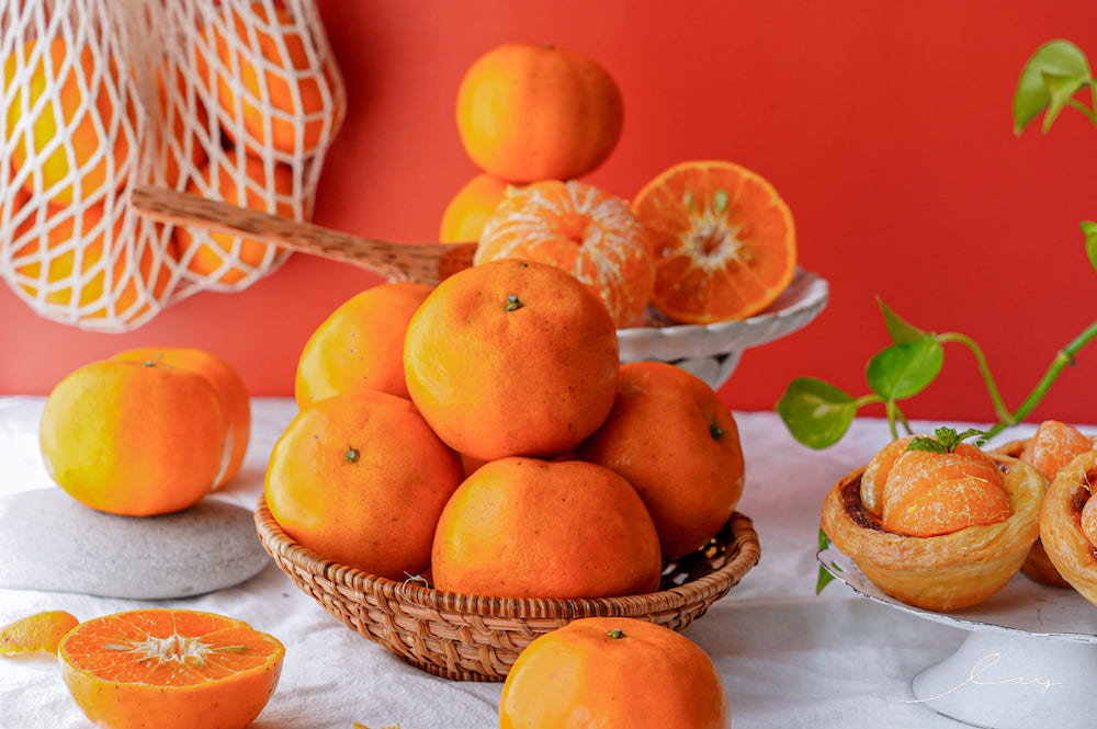 柑橘中的貴族！東福果園盛產「蜜蜂柑橘」，顆顆渾圓飽滿且香甜多汁，高山種植產期只有1個月，想吃要快！