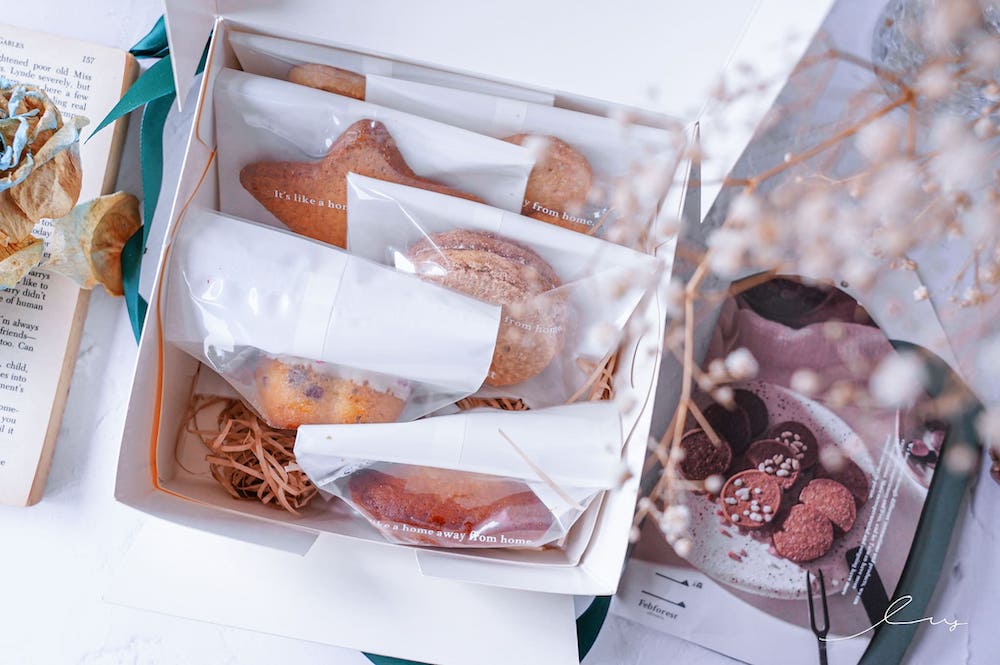 二月森甜點工作室|台中最有溫度的手工喜餅、彌月禮盒，從禮盒、緞帶、手工餅乾等都能客製化
