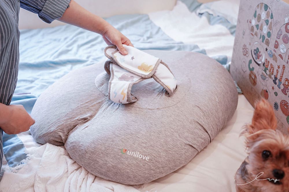 孕期月亮枕推薦！unilove Hopo多功能孕哺枕，15公分厚實枕心+3種變化10種功能，產後育兒枕、寶寶沙發一枕搞定！