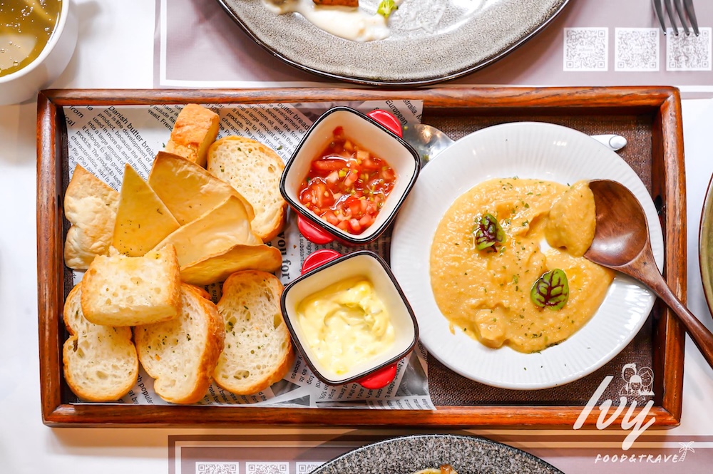 綠萼159 |台中北屯寵物餐廳,儀式感滿分的南法料理,還能餵食摸萌兔! 20250714223326 0 fe1883