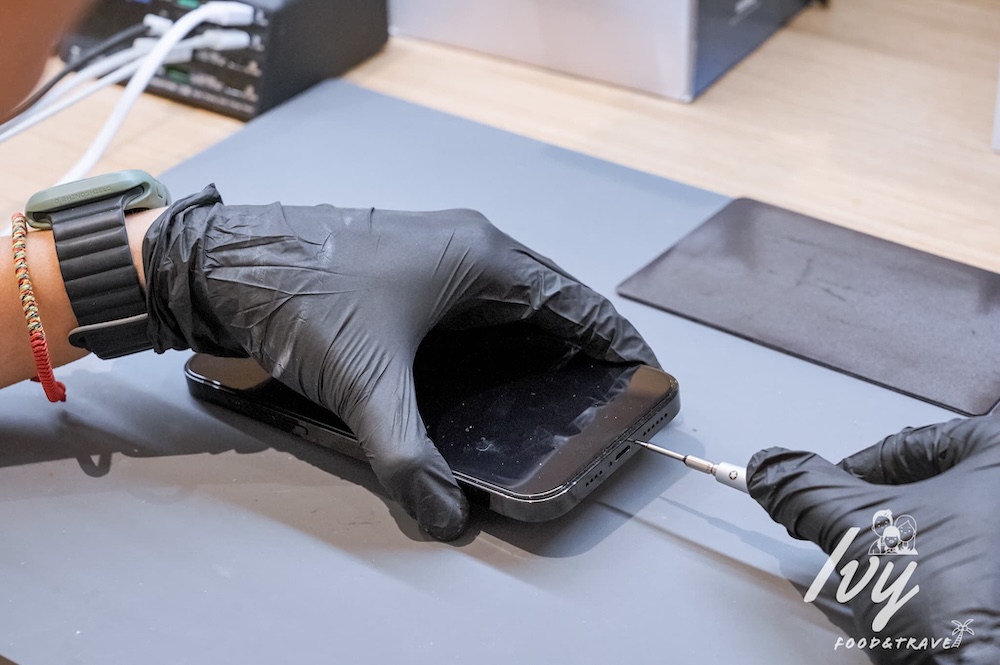 鼎威維修 |台中iPhone換電池推薦專家,Apple原廠認證零件,維修過程全程錄影、售後完善超放心! 20250801215222 0 8e3076