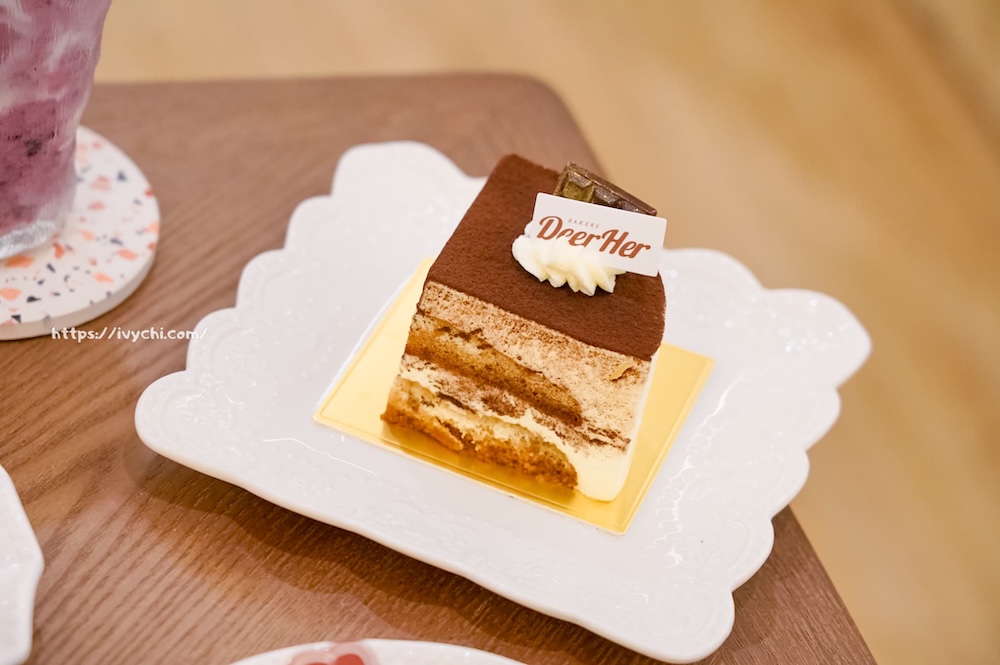 DeerHer甜點廚坊 東海店 |人氣彰化甜點進軍東海美食圈!不只甜點超吸睛,飲料續杯、不限時暢聊超chill! 20250807222847 0 5fb970