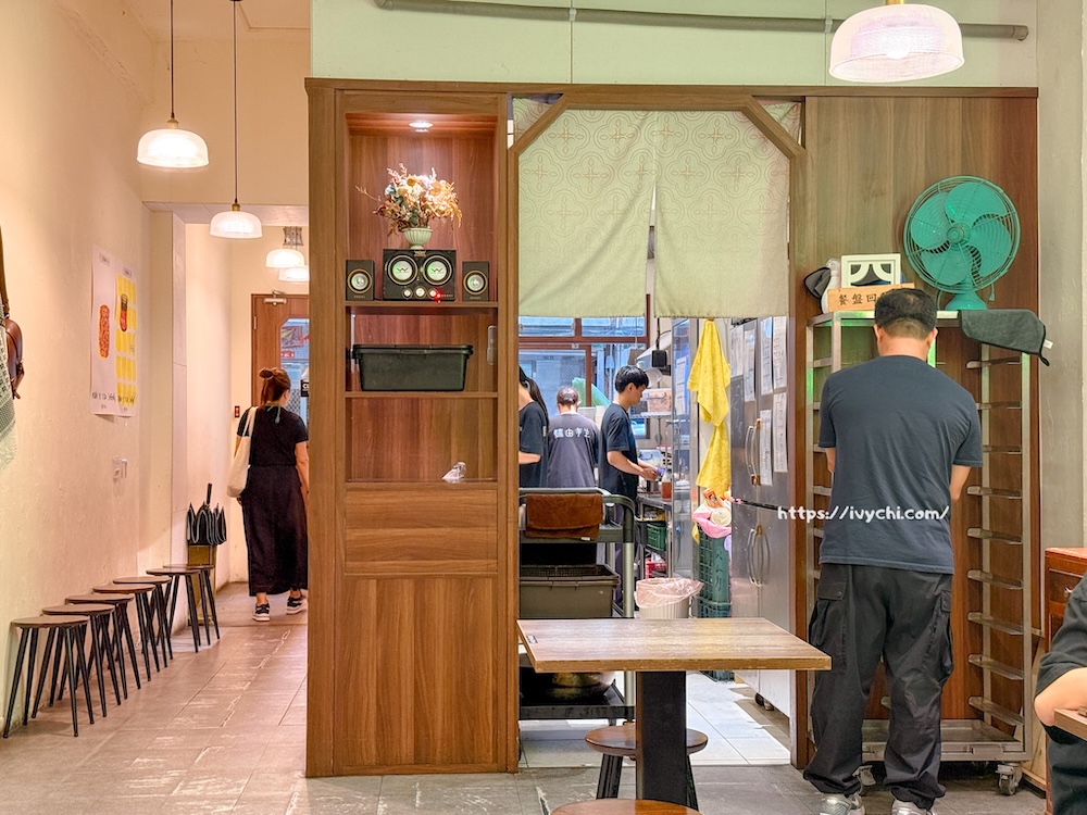 麵由辛生|南屯萬和宮美食,2千多則4.7高評價台中麵店,滿足嗜辣者的愛好! 20250822115341 0 5ad018