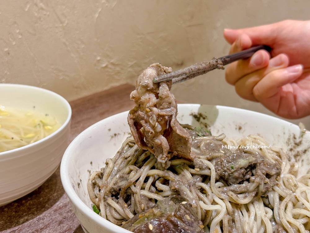 麵由辛生|南屯萬和宮美食,2千多則4.7高評價台中麵店,滿足嗜辣者的愛好! 20250822121358 0 894f72