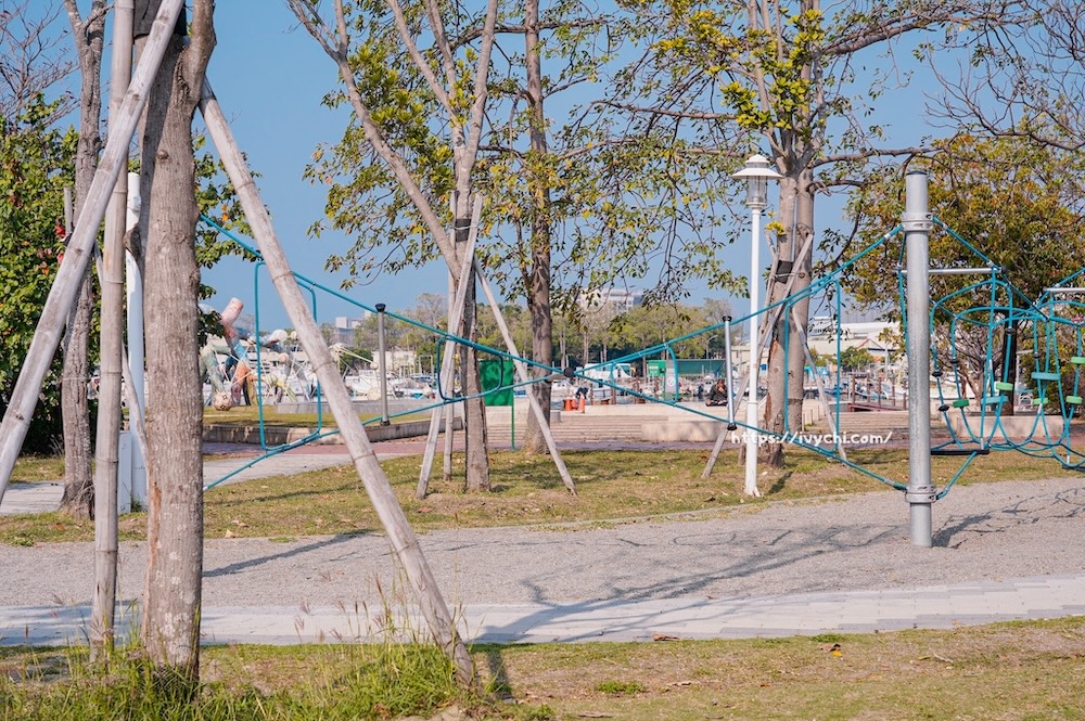 20250910221813 0 4b4220