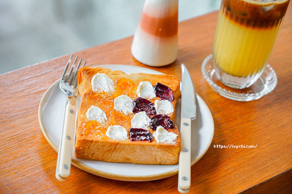 ART BAR |台中南區咖啡廳推薦,油畫吐司與紐約美式咖啡的不同體驗! 20251002222421 0 0757f7