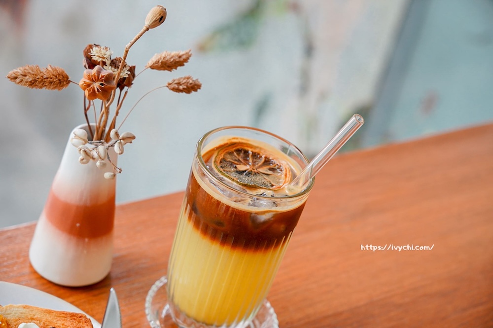 ART BAR |台中南區咖啡廳推薦,油畫吐司與紐約美式咖啡的不同體驗! 20251002230514 0 0eb9c9