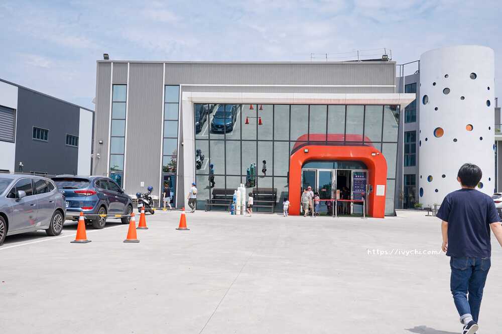 20251013120024 0 4b9ef8