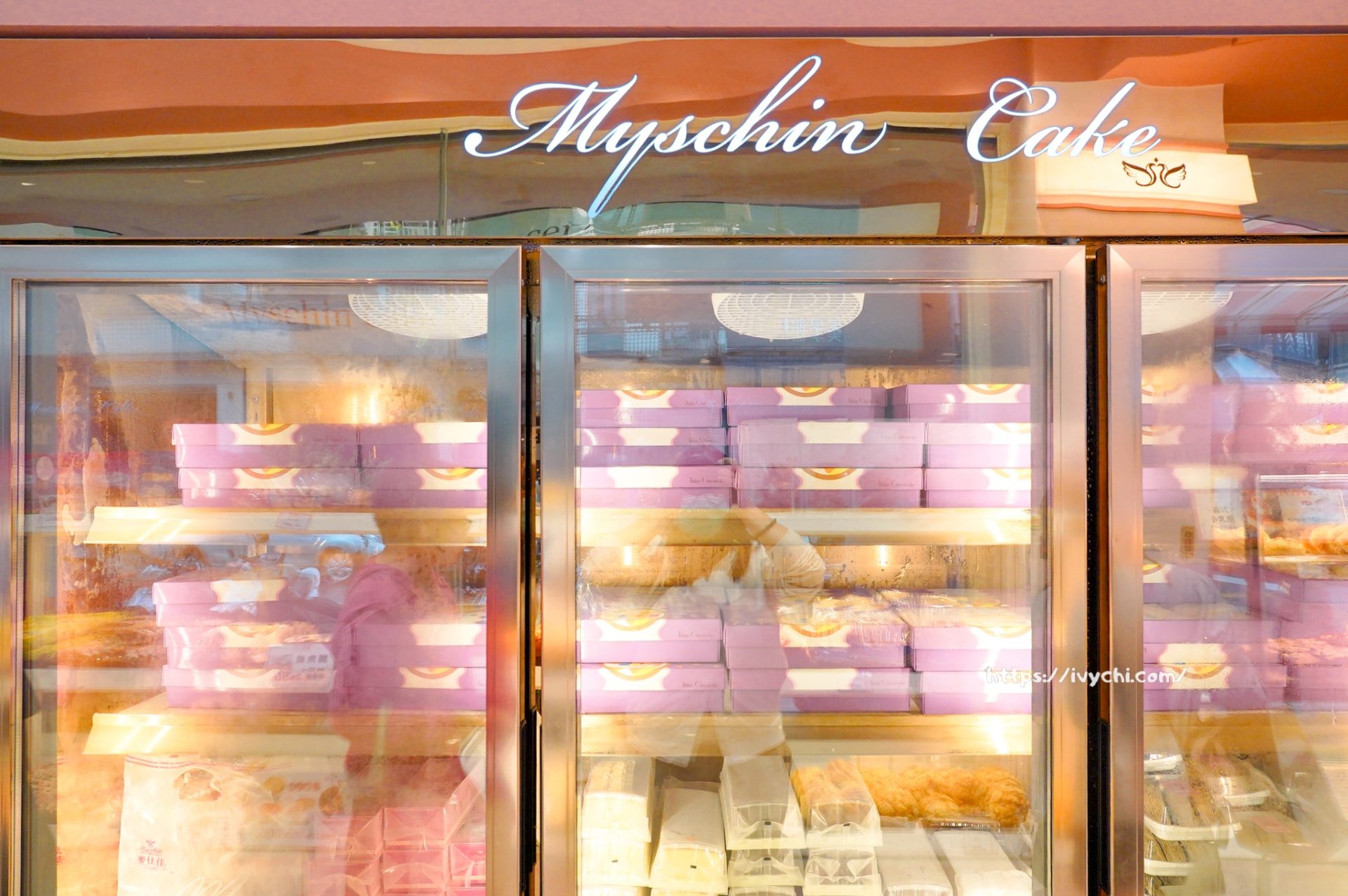 麥仕佳台中旅順店 |台中首間粉色門市夢幻開幕,免費三明治+超萌娃娃+新品麵包搶先看! 20251030230247 0 406398