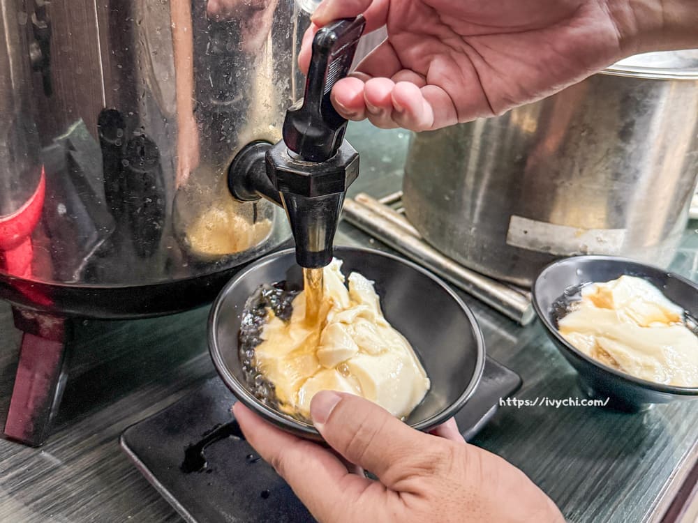 一家牛肉麵店 |梧棲麵店推薦,被牛肉麵耽誤的豆花!手工豆漿豆花免費吃到飽,CP值爆棚! 20251113150629 0 43212b