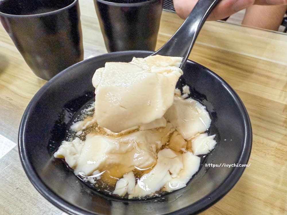 一家牛肉麵店 |梧棲麵店推薦,被牛肉麵耽誤的豆花!手工豆漿豆花免費吃到飽,CP值爆棚! 20251113151733 0 6ac19b