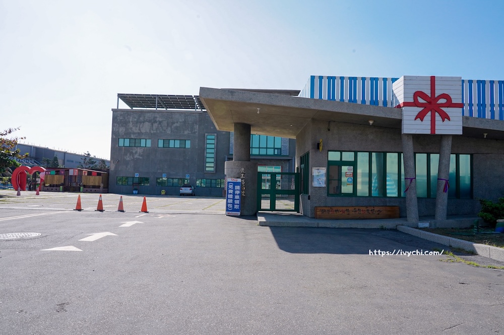 緞帶王觀光工廠 |彰化免門票親子景點推薦,上萬種緞帶秘密基地,還有DIY手作+免費染色體驗一次玩! 20251124223443 0 748537