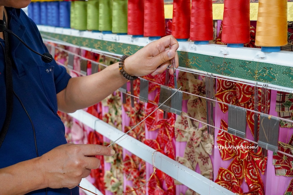 緞帶王觀光工廠 |彰化免門票親子景點推薦,上萬種緞帶秘密基地,還有DIY手作+免費染色體驗一次玩! 20251126230406 0 d1d605