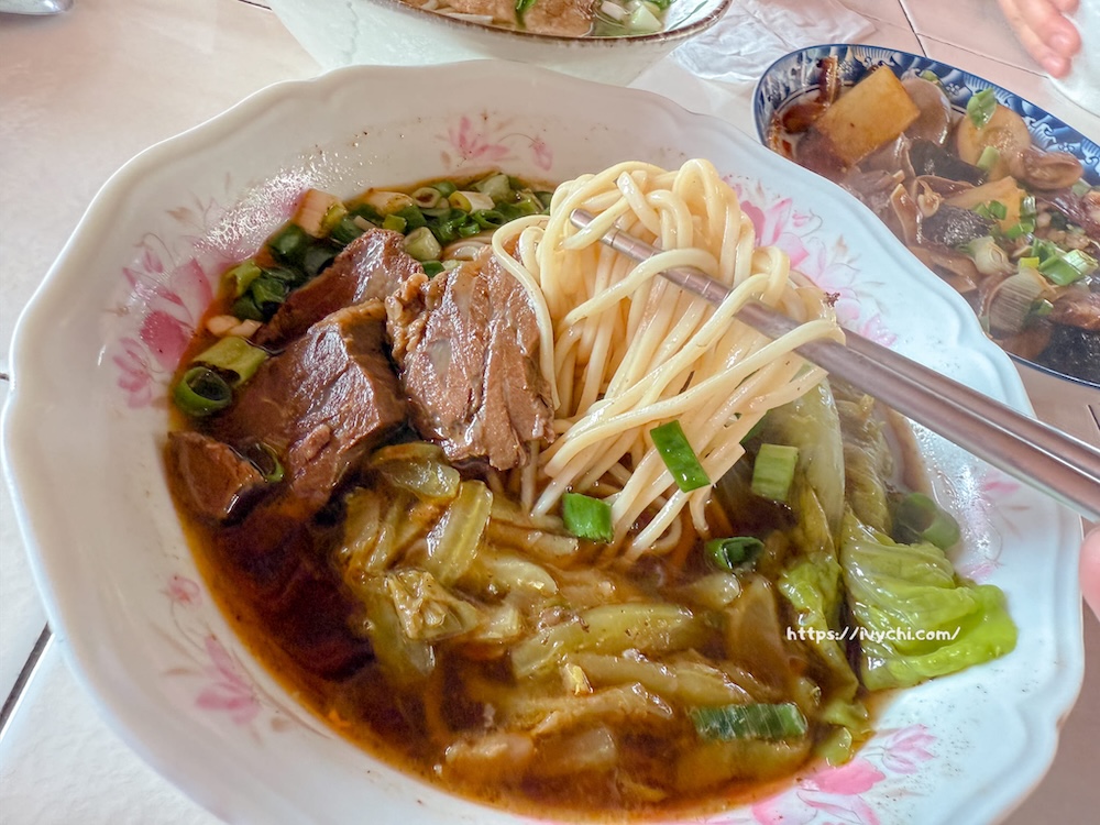 石安牛肉麵 |高雄石安美食,老屋懷舊風情,牛肉麵、古早味排骨麵、滷味都不賴~ 20260129092118 0 908f6e