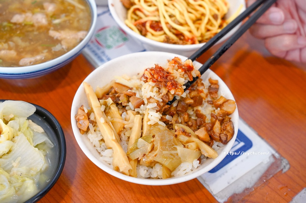 王爺王肉羹 |台中水湳中央公園美食,老饕帶路一碗入魂的魚翅肉羹、滷肉飯 20260201000403 0 6ffb56