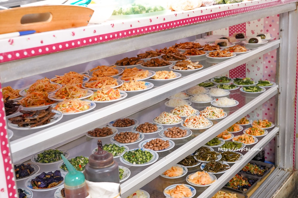 南投梅園餡餅粥 |中興新村老饕推薦排隊美食,餡餅、蒸餃、小米粥,每口都銷魂! 20260408114300 0 148491