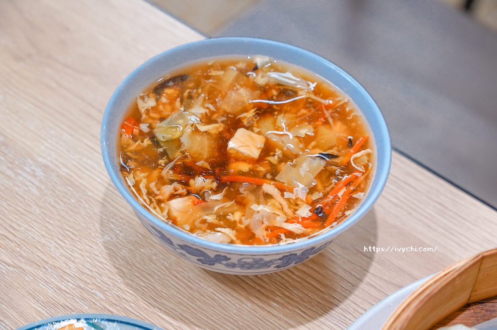 南投梅園餡餅粥 |中興新村老饕推薦排隊美食,餡餅、蒸餃、小米粥,每口都銷魂! 20260408115654 0 9e6c8b