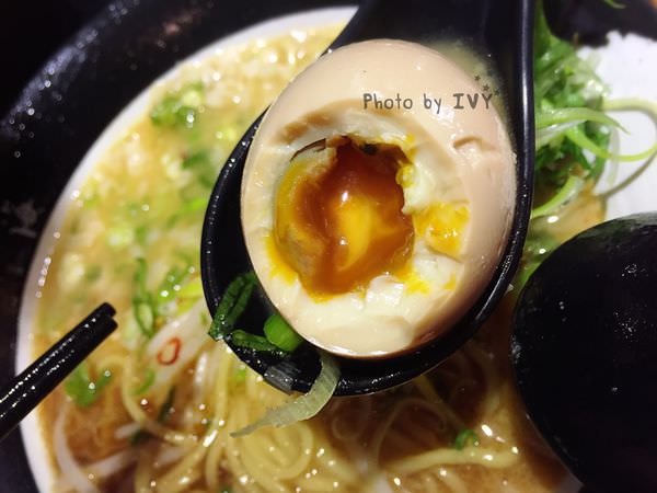 台中空海拉麵 溏心蛋
